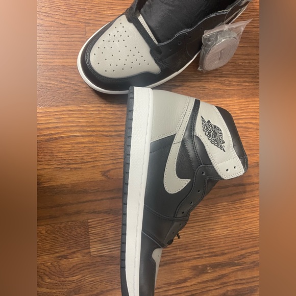 New Nike Air Jordan 1 Retro OG High Shadow - Picture 7 of 9
